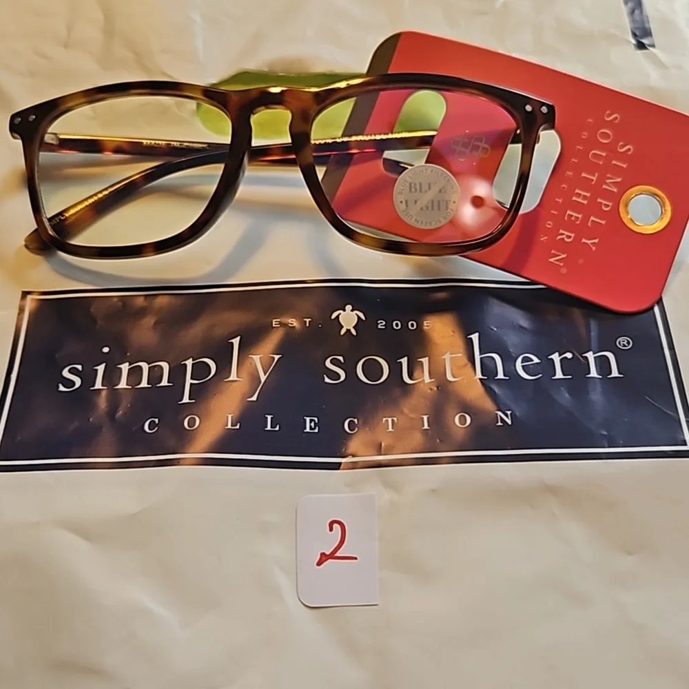 Simply Southern Sunglasses and Blu light filtering glasses - Picture 2 of 7